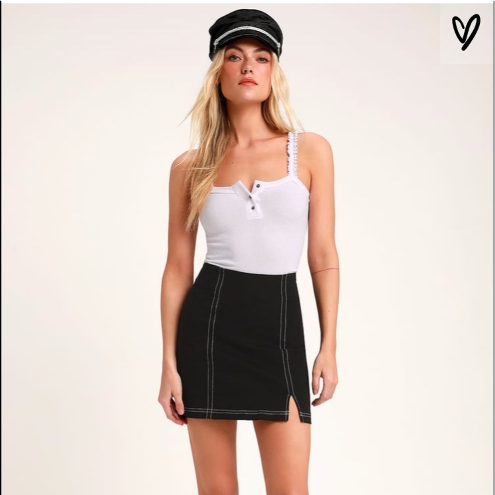 Quality Mink Pink Skirt -semi stretchy!⭐️